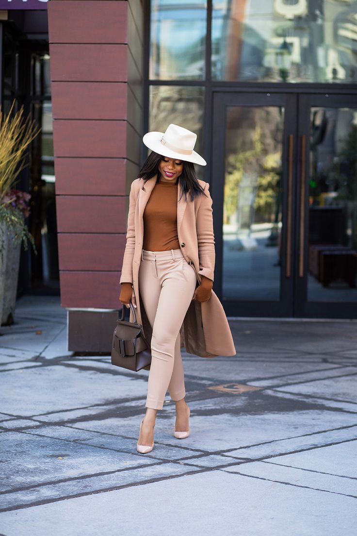 چگونه استایل شیک زنانه بسازیم؟ راهنمای انتخاب لباس برای اندام و موقعیت‌های مختلف